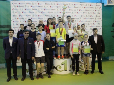 Соревнования по бадминтону в рамках Спартакиады учащихс...